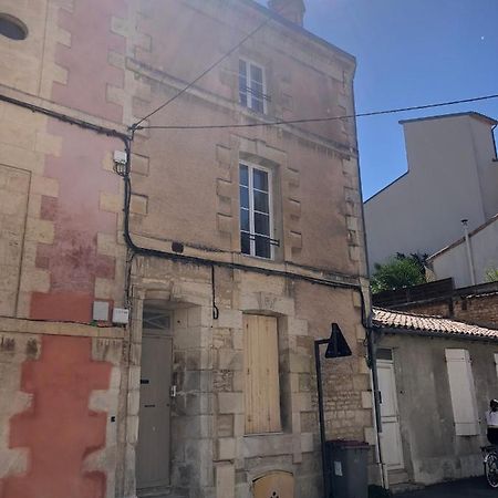 Appartement Le Bjorn - T1 chaleureux refait à neuf - Centre à Niort Extérieur photo